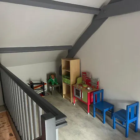 De La Haie Des Bois - 8p *