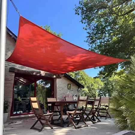 De La Haie Des Bois - 8p * Plessé